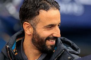 中超大连英博vs上海申花_中超大连英博vs上海申花在线观看_免费看直播